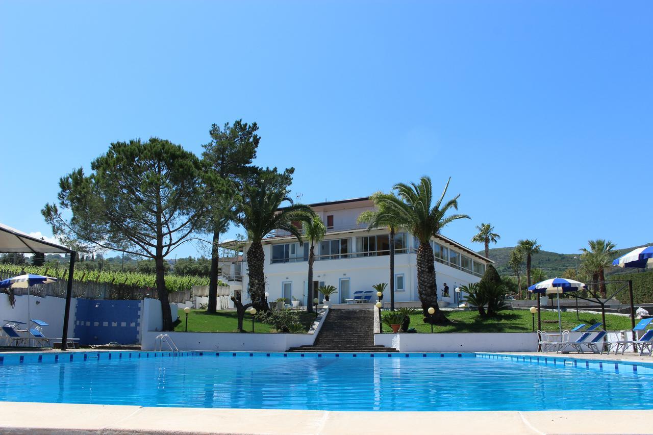 Hotel La Tombola Agropoli Eksteriør billede